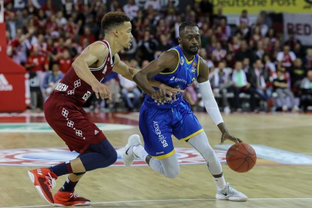 令无数球迷 令无数球迷