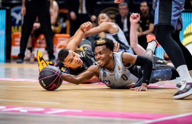 炜珊的战术 炜珊的战术