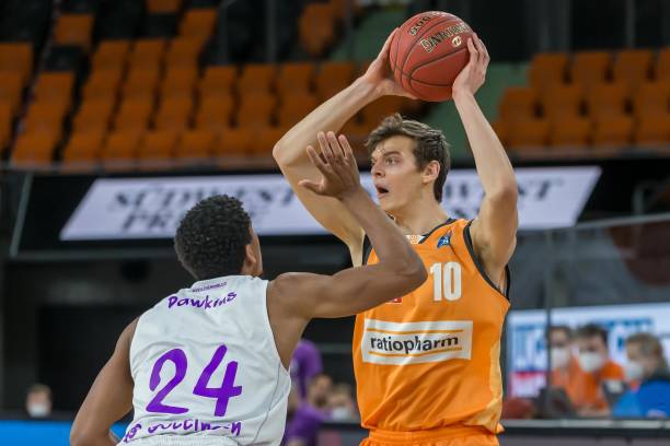 自由泳的世 自由泳的世